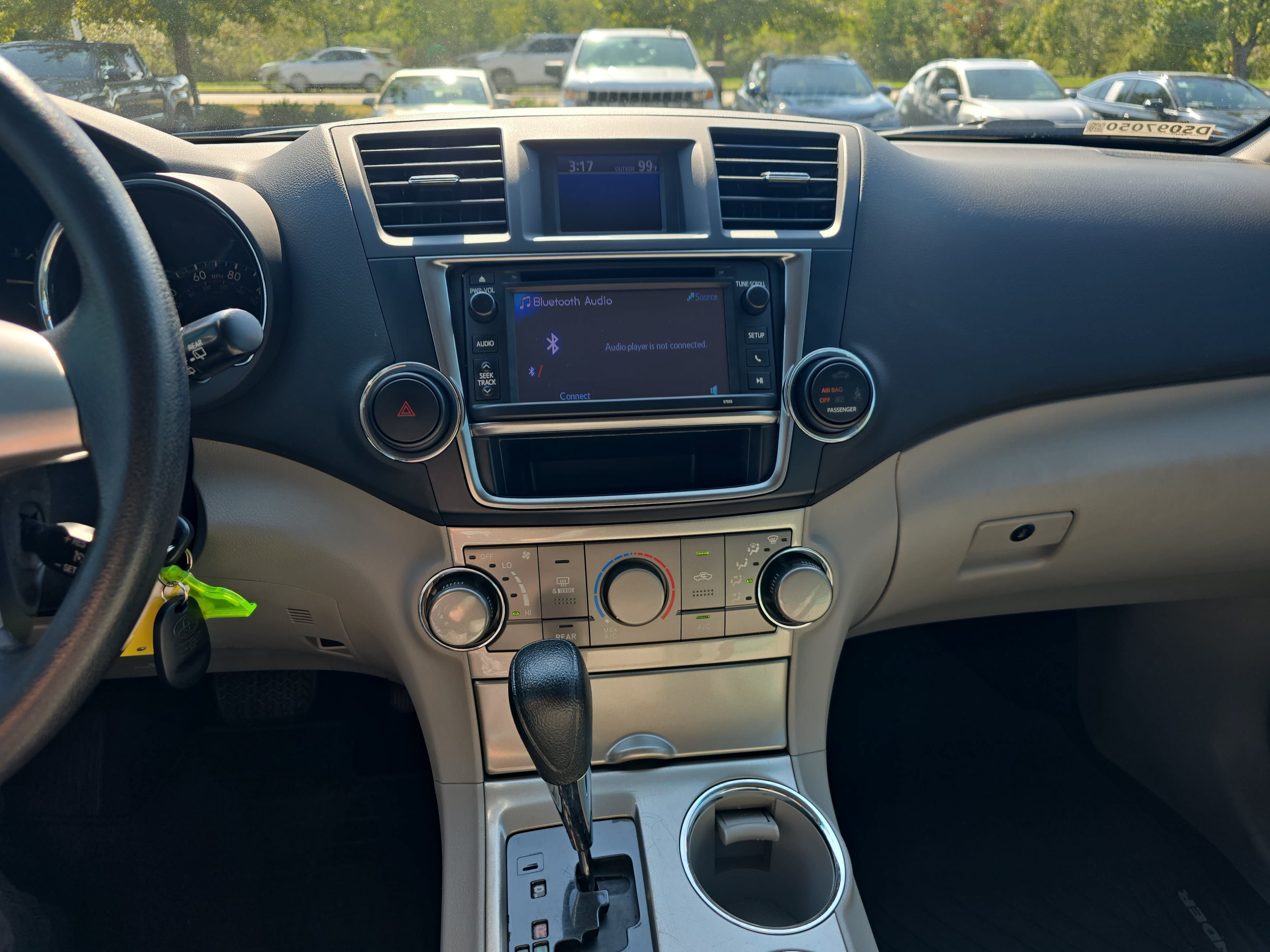 Used 2013 Toyota Highlander Plus FWD image 20