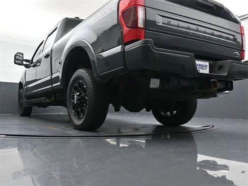 Used 2021 Ford F350 Platinum w/ Tremor Off-Road Package image 33