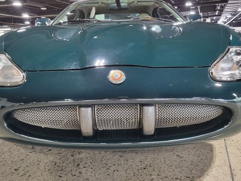 Used 2000 Jaguar XK8 Convertible RWD image 6