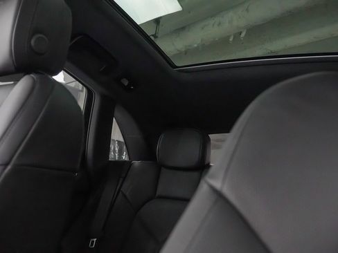 Used 2025 Porsche Macan image 36