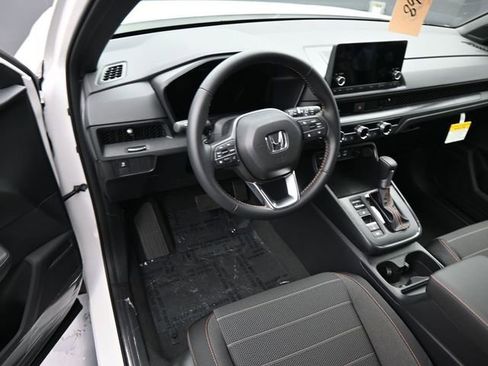 Used 2025 Honda CR-V Sport image 17