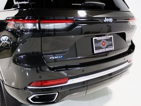 Used 2023 Jeep Grand Cherokee Summit image 81