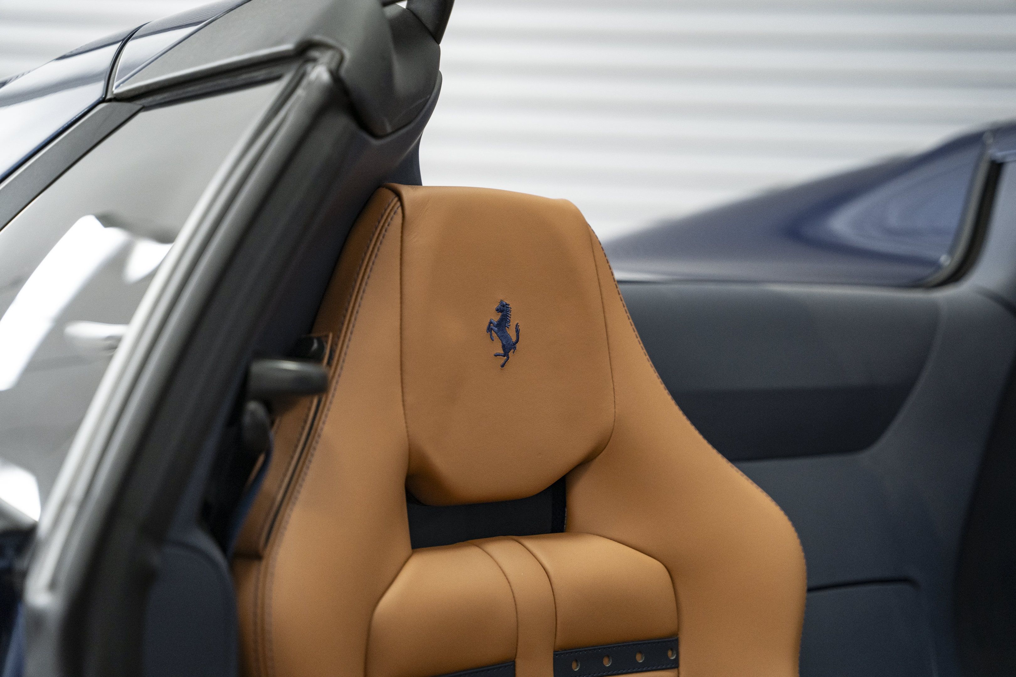 Used 2021 Ferrari 812 GTS RWD image 33
