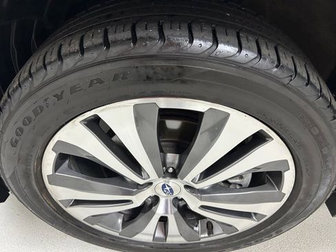 Used 2020 Subaru Ascent Limited w/ Technology Package AWD/4WD image 9