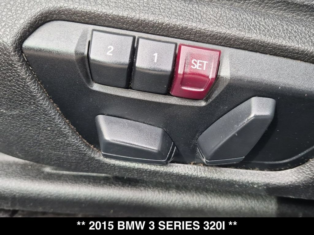 Used 2015 BMW 320i Sedan RWD image 14