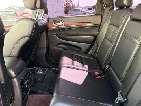 Used 2013 Jeep Grand Cherokee Limited RWD image 25
