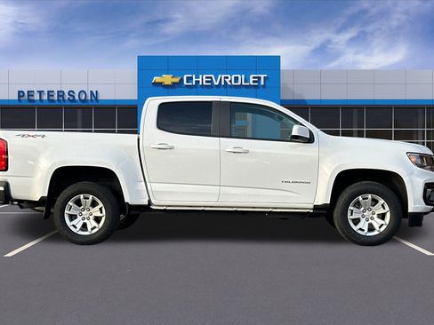 Used 2022 Chevrolet Colorado LT w/ LT Convenience Package image 3