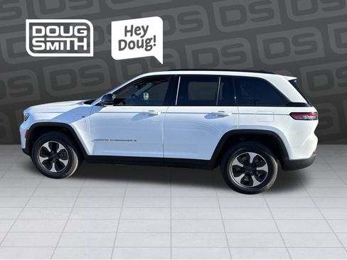 Used 2024 Jeep Grand Cherokee Limited 4xe w/ Trailer Tow Package AWD/4WD image 2