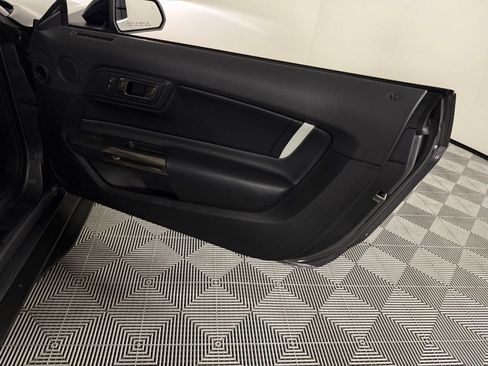 Used 2021 Ford Mustang Shelby GT500 w/ Technology Package image 25