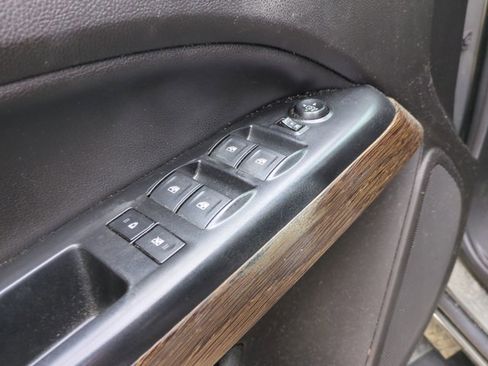 Used 2017 GMC Canyon Denali image 12