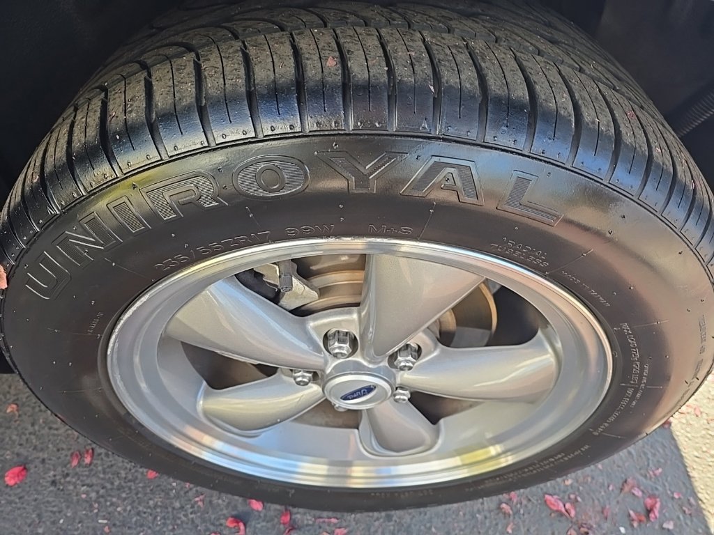 Used 2006 Ford Mustang GT Premium RWD image 18