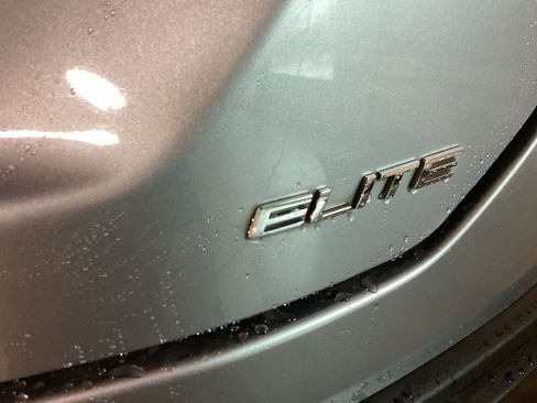 Used 2023 Honda Pilot Elite image 18