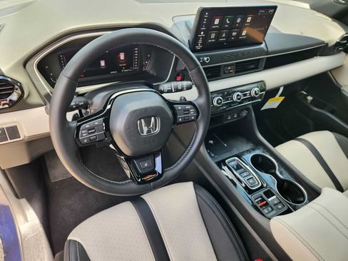 Used 2026 Honda Passport TrailSport Elite image 2