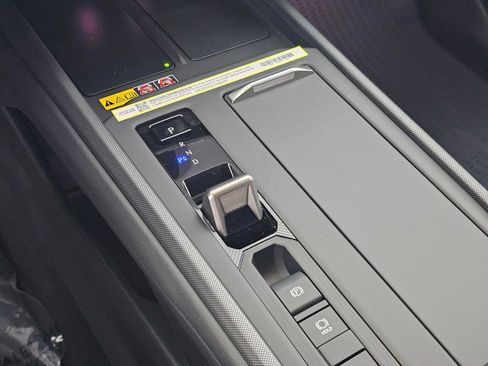 Used 2026 Lexus ES 350e w/ Convenience Package FWD image 30