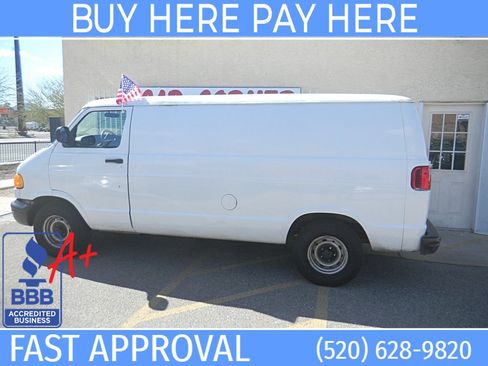 Used 2000 Dodge B1500 RWD image 1