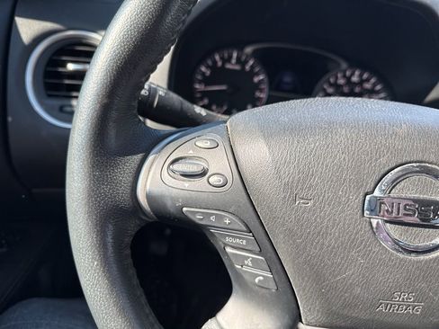 Used 2018 Nissan Pathfinder SL w/ SL Premium Package image 14