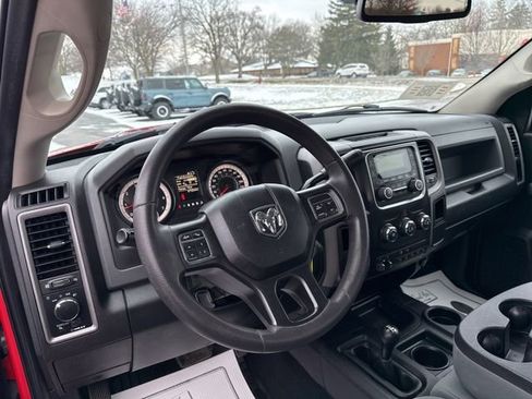 Used 2018 RAM 2500 Tradesman w/ Chrome Appearance Group image 10