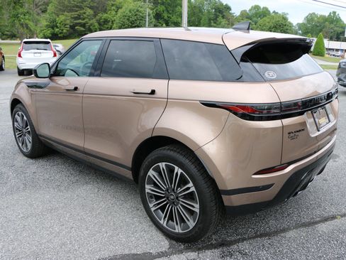 Used 2026 Land Rover Range Rover Evoque S AWD/4WD image 3