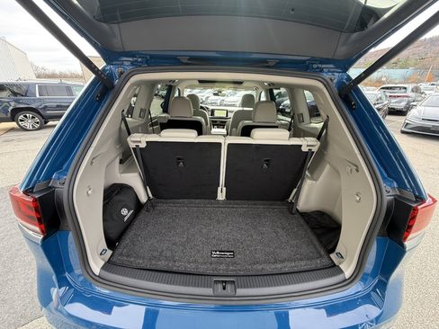 Used 2025 Volkswagen Atlas SEL Premium R-Line image 23