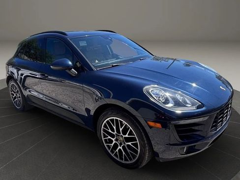 Used 2018 Porsche Macan Sport Edition AWD/4WD image 7