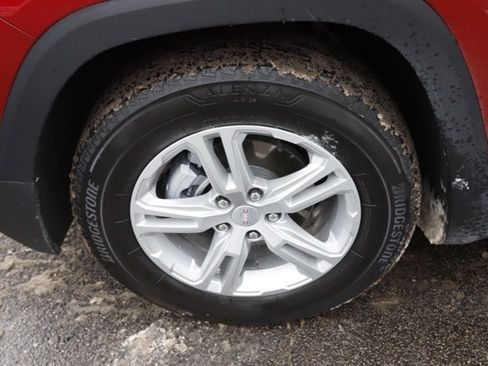 Used 2023 GMC Terrain SLE w/ Driver Convenience Package image 10