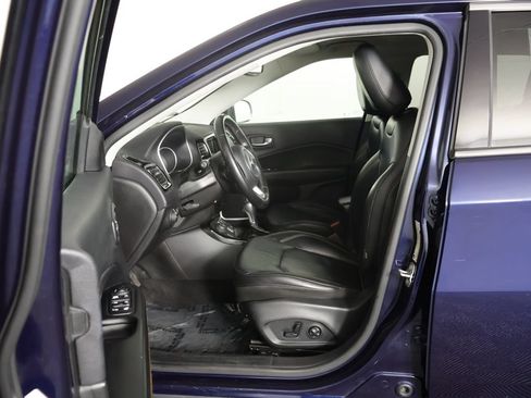 Used 2019 Jeep Compass Limited AWD/4WD image 25