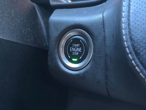 Used 2021 GMC Yukon SLT image 7