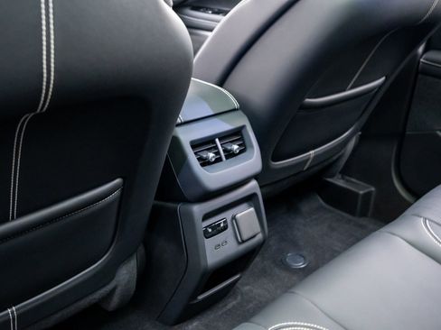 Used 2025 Cadillac Optiq Luxury 2 w/ LPO, Floor Liner Package AWD/4WD image 21