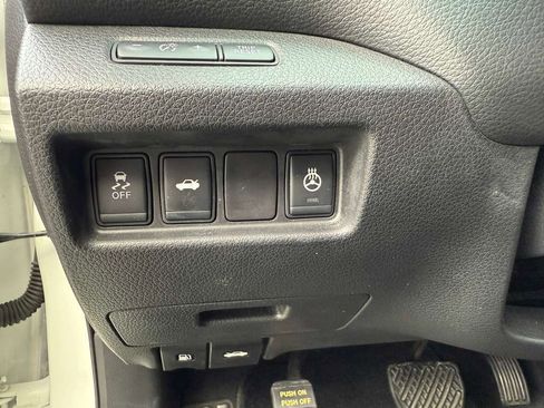 Used 2015 Nissan Altima 2.5 SL w/ Moonroof Package image 29