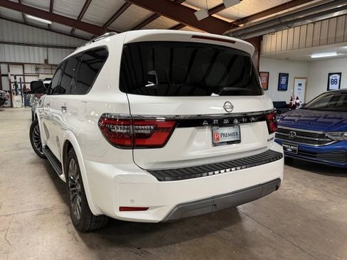 Used 2021 Nissan Armada Platinum w/ Captain's Chairs Package image 8