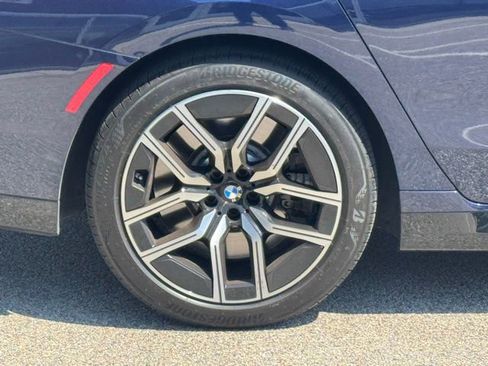 Used 2023 BMW 760i xDrive AWD/4WD image 14