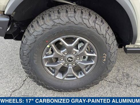 New 2025 Ford Bronco Badlands image 9