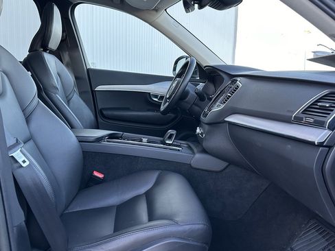 Used 2023 Volvo XC90 B5 Core w/ Protection Package Premier image 25