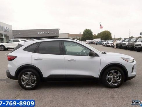 New 2026 Ford Escape ST-Line image 4