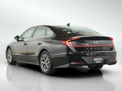 Used 2022 Hyundai Sonata SEL w/ Convenience Package FWD image 3