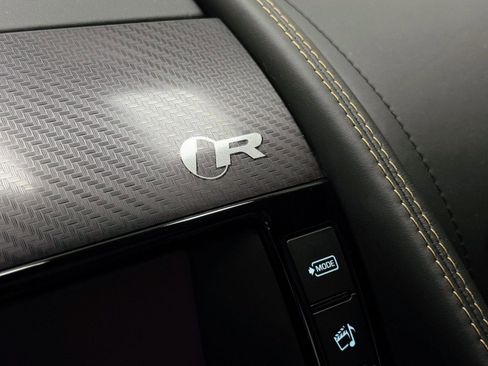 Used 2016 Jaguar F-TYPE R image 27