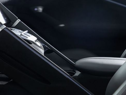 Used 2024 Ferrari Roma Spider image 6