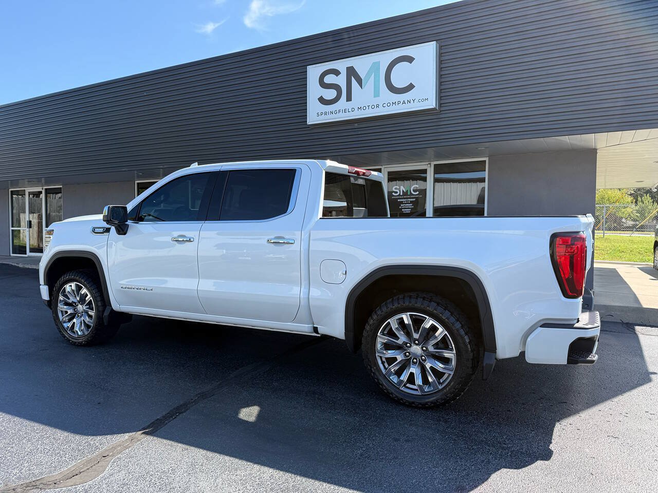 Used 2024 GMC Sierra 1500 Denali AWD/4WD image 10