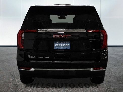 Used 2025 GMC Yukon Elevation AWD/4WD image 6