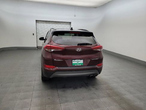 Used 2016 Hyundai Tucson Limited w/ Option Group 03 FWD image 6