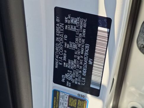 Certified 2025 Kia Seltos S FWD image 37