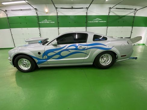 Used 2007 Ford Mustang GT Premium RWD image 3