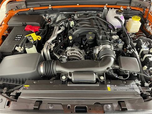 New 2025 Jeep Gladiator Sport image 18