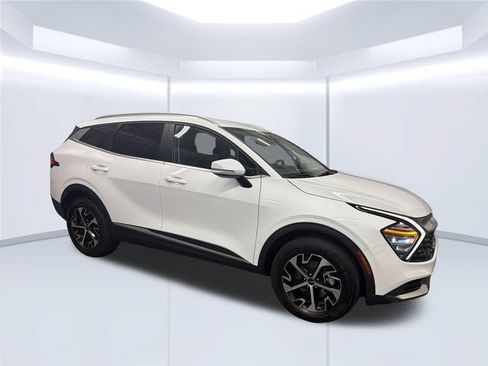 Certified 2024 Kia Sportage EX AWD/4WD image 9