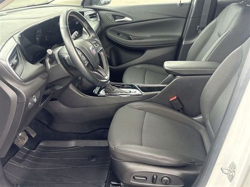 Used 2024 Buick Encore GX Preferred w/ Comfort Package FWD image 18