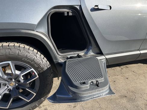 Used 2022 Rivian R1T Launch Edition image 59