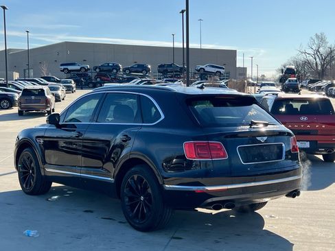 Used 2019 Bentley Bentayga image 10
