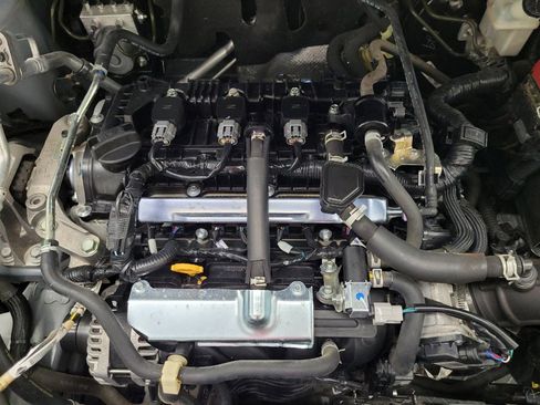 Used 2023 Nissan Kicks SR w/ SR Premium Package FWD image 30