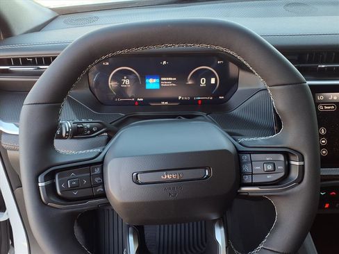 New 2026 Jeep Cherokee Overland AWD/4WD image 9