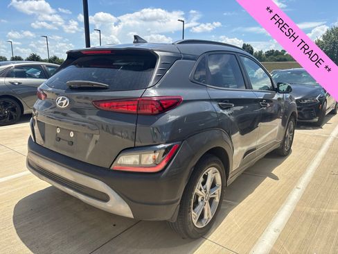 Used 2023 Hyundai Kona SEL w/ Cargo Package FWD image 5